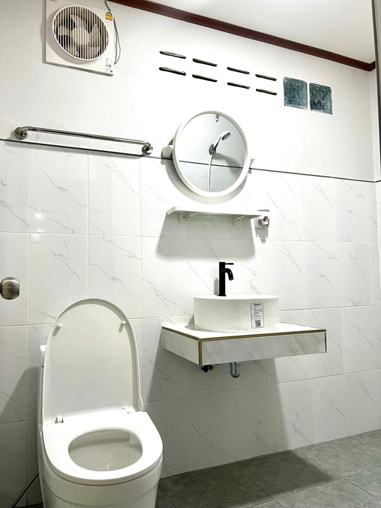 Lungwang Guest House Ban Rak Thai Luaran gambar